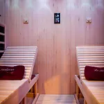 La Prestigieuse Sauna Balneo Cine Villa