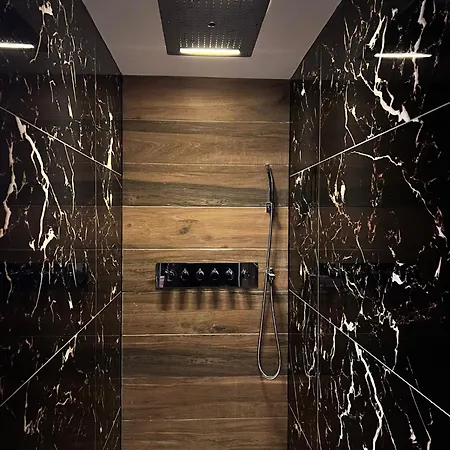 La Prestigieuse Sauna Balneo Cine