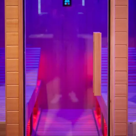 La Prestigieuse Sauna Balneo Cine * Roannes-Saint-Mary